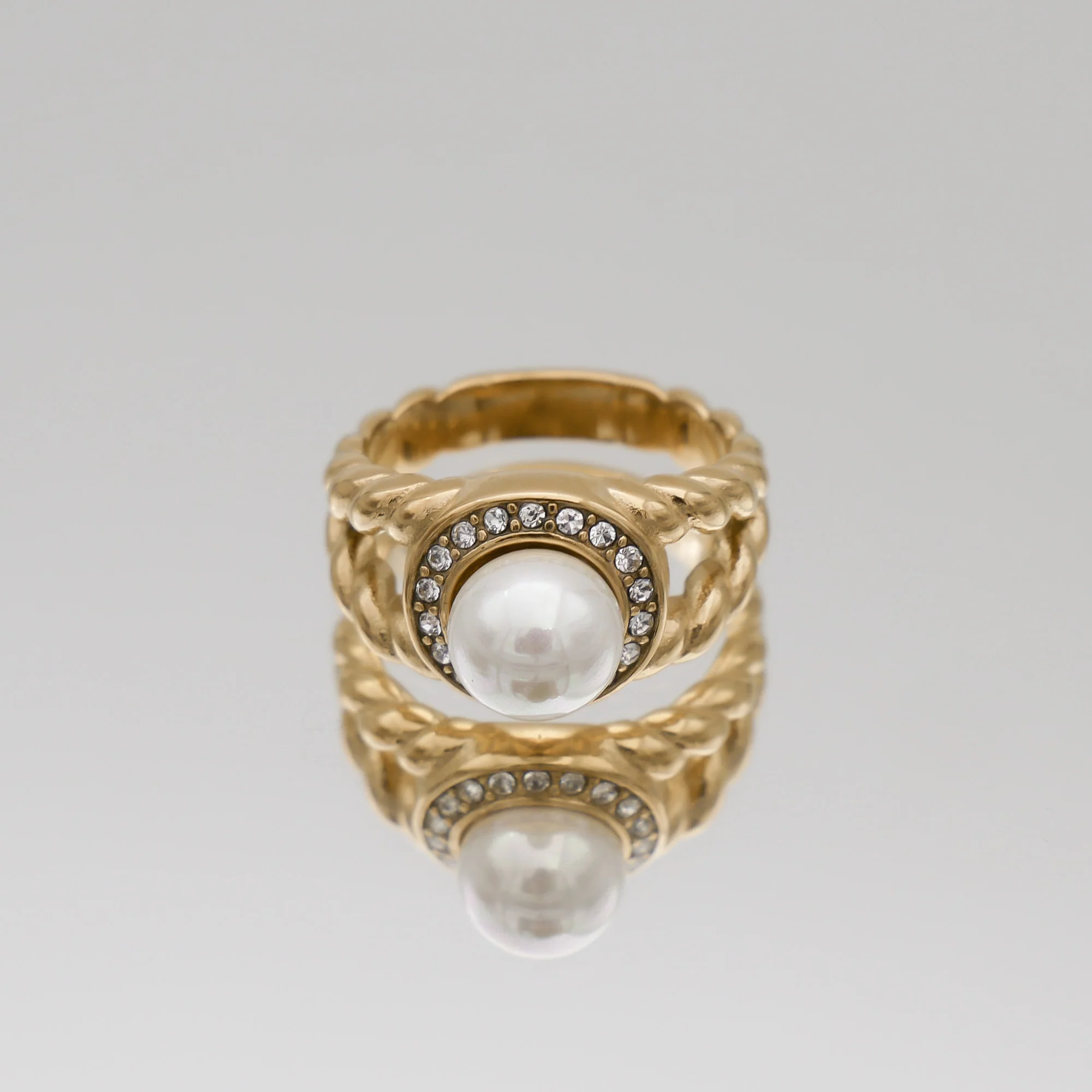Ivana Pearl Ring - Image 3