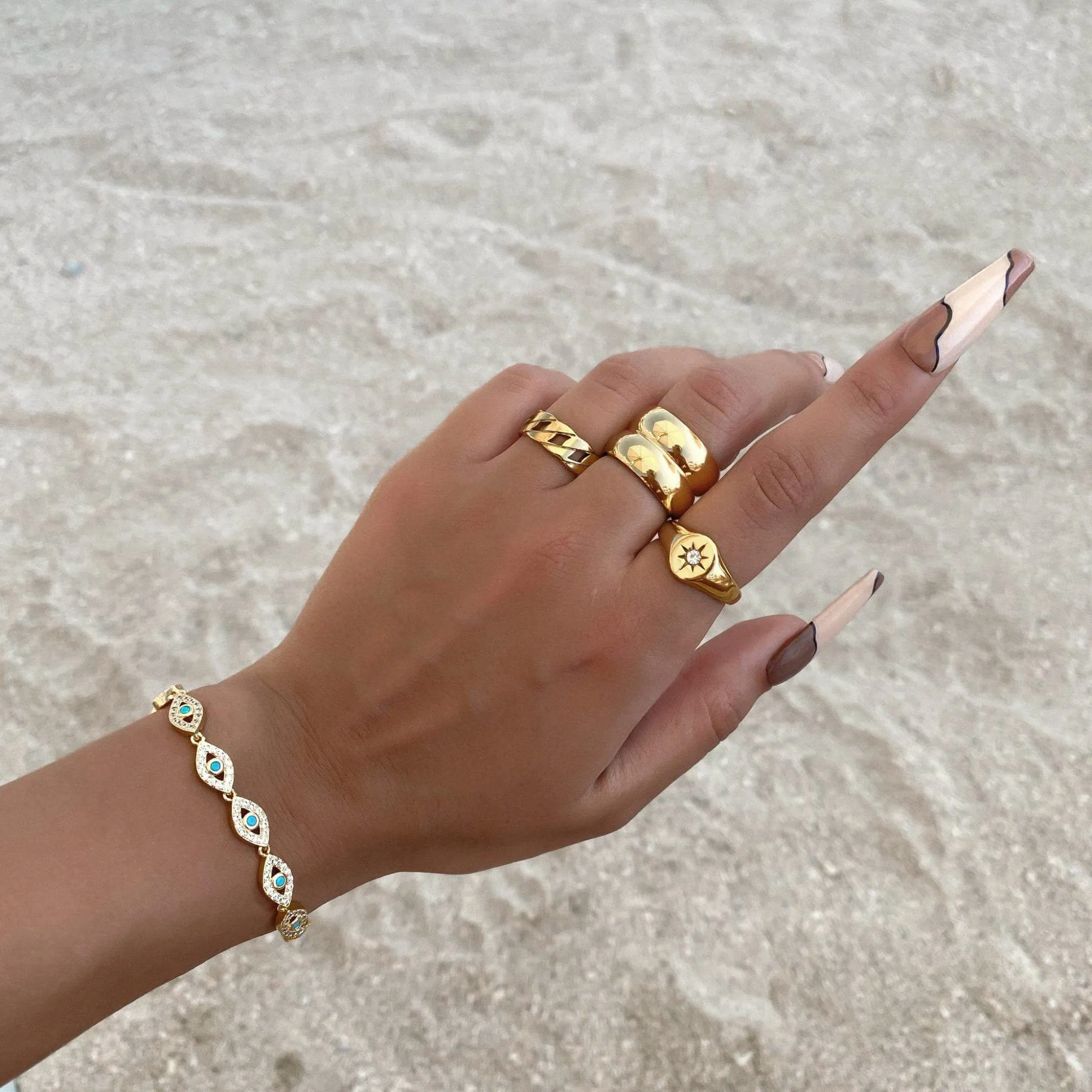 Malika Eye Bracelet | Gold - Image 3