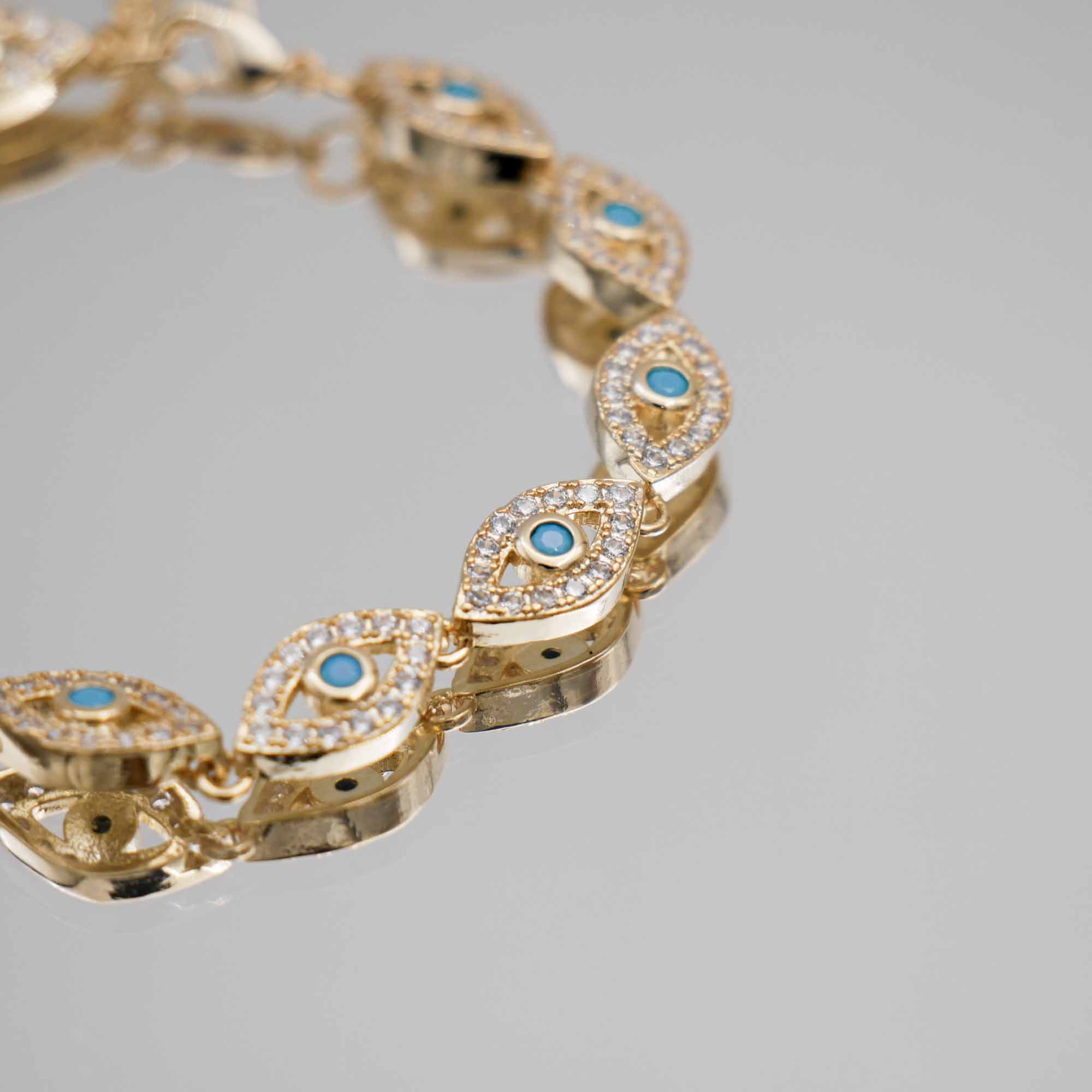 Malika Eye Bracelet | Gold - Image 4